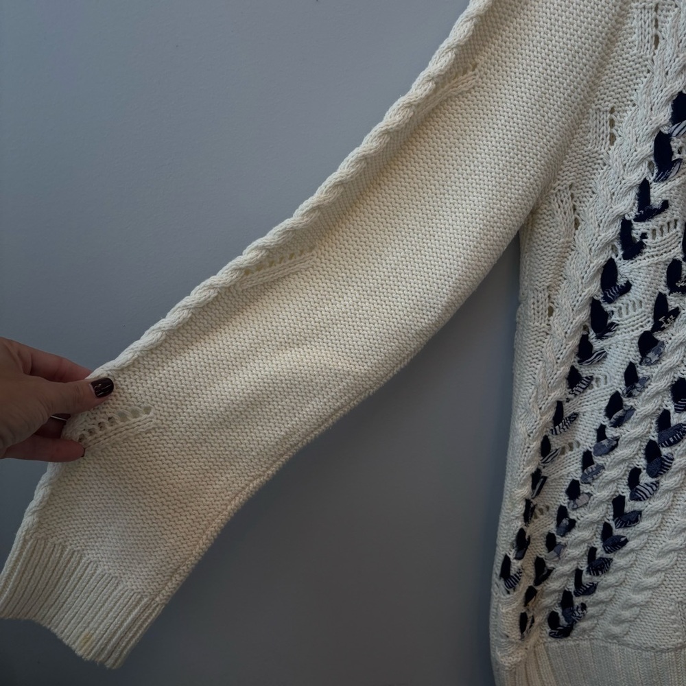 Knitted and Knotted XL Sweater cable knit ribboned - Picture 5 of 13